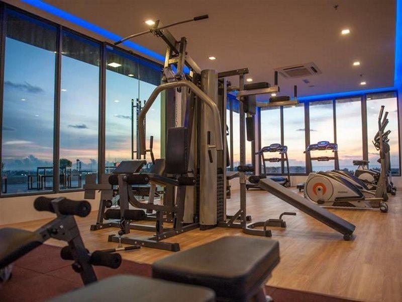 Sky Hotel Kota Kinabalu Eksteriør bilde