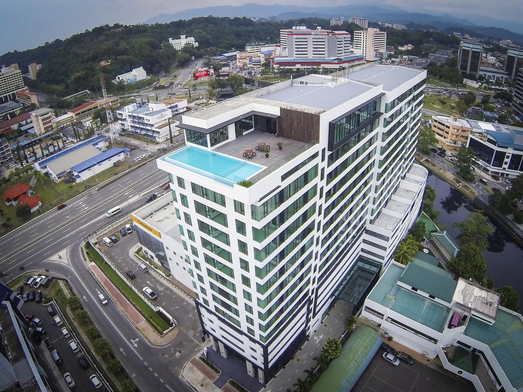 Sky Hotel Kota Kinabalu Eksteriør bilde