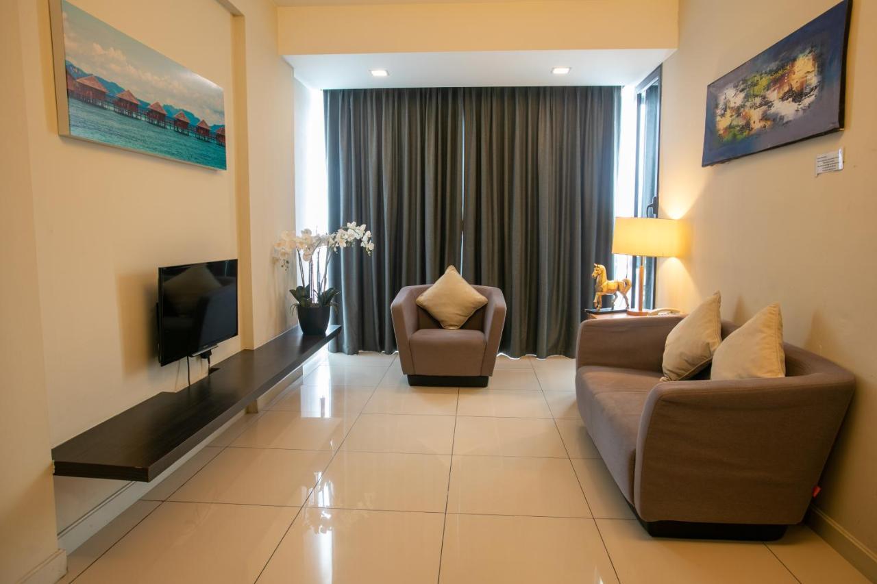 Sky Hotel Kota Kinabalu Eksteriør bilde