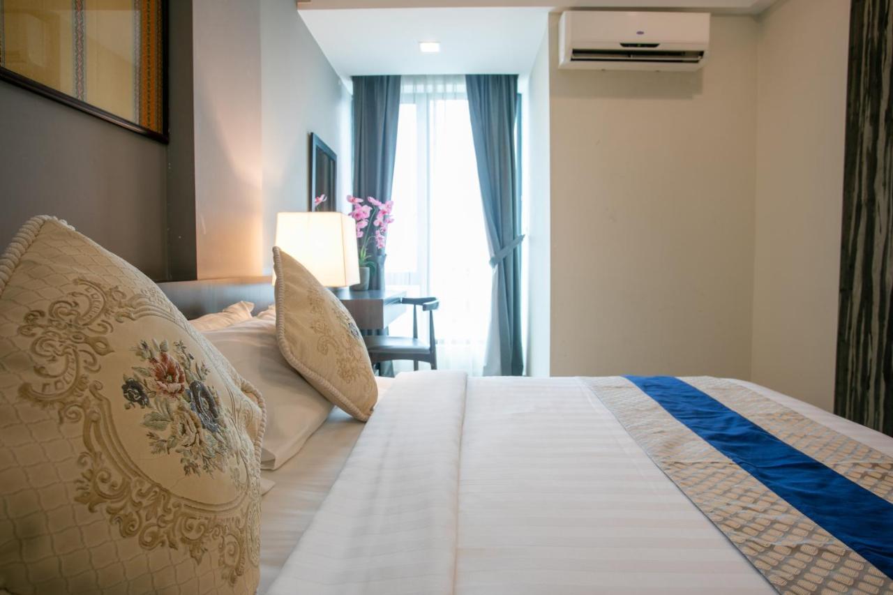 Sky Hotel Kota Kinabalu Eksteriør bilde