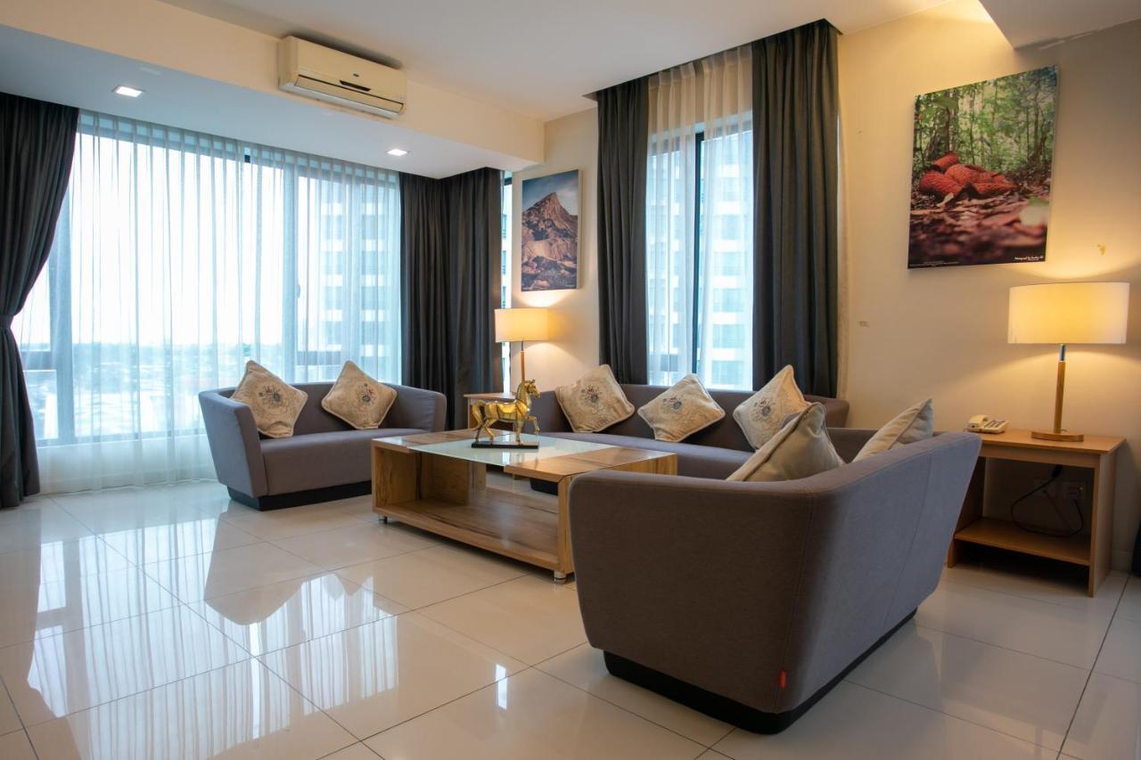 Sky Hotel Kota Kinabalu Eksteriør bilde