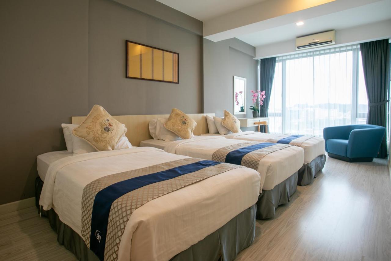 Sky Hotel Kota Kinabalu Eksteriør bilde