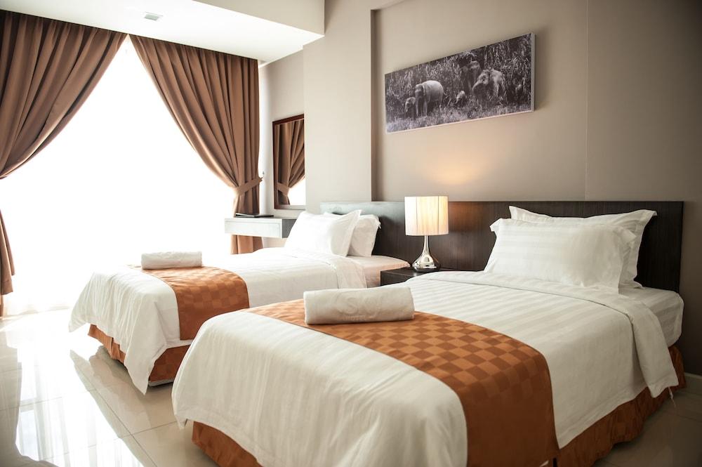 Sky Hotel Kota Kinabalu Eksteriør bilde