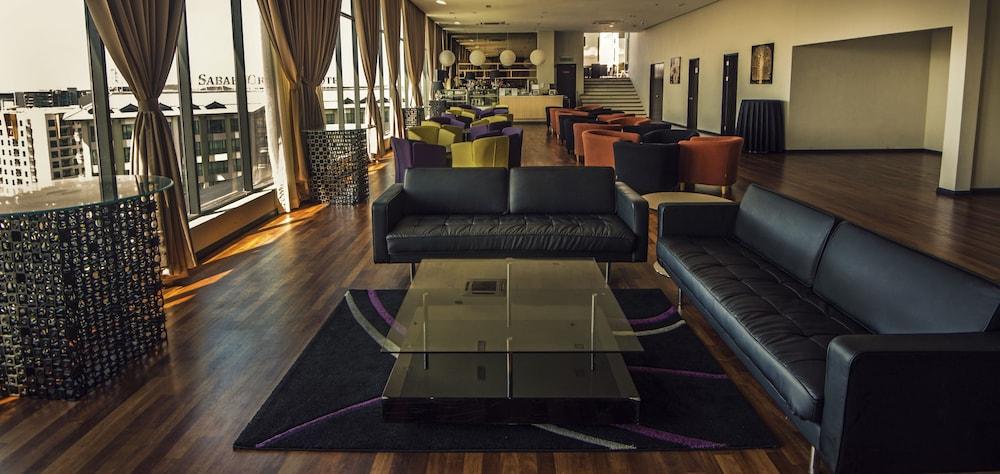 Sky Hotel Kota Kinabalu Eksteriør bilde