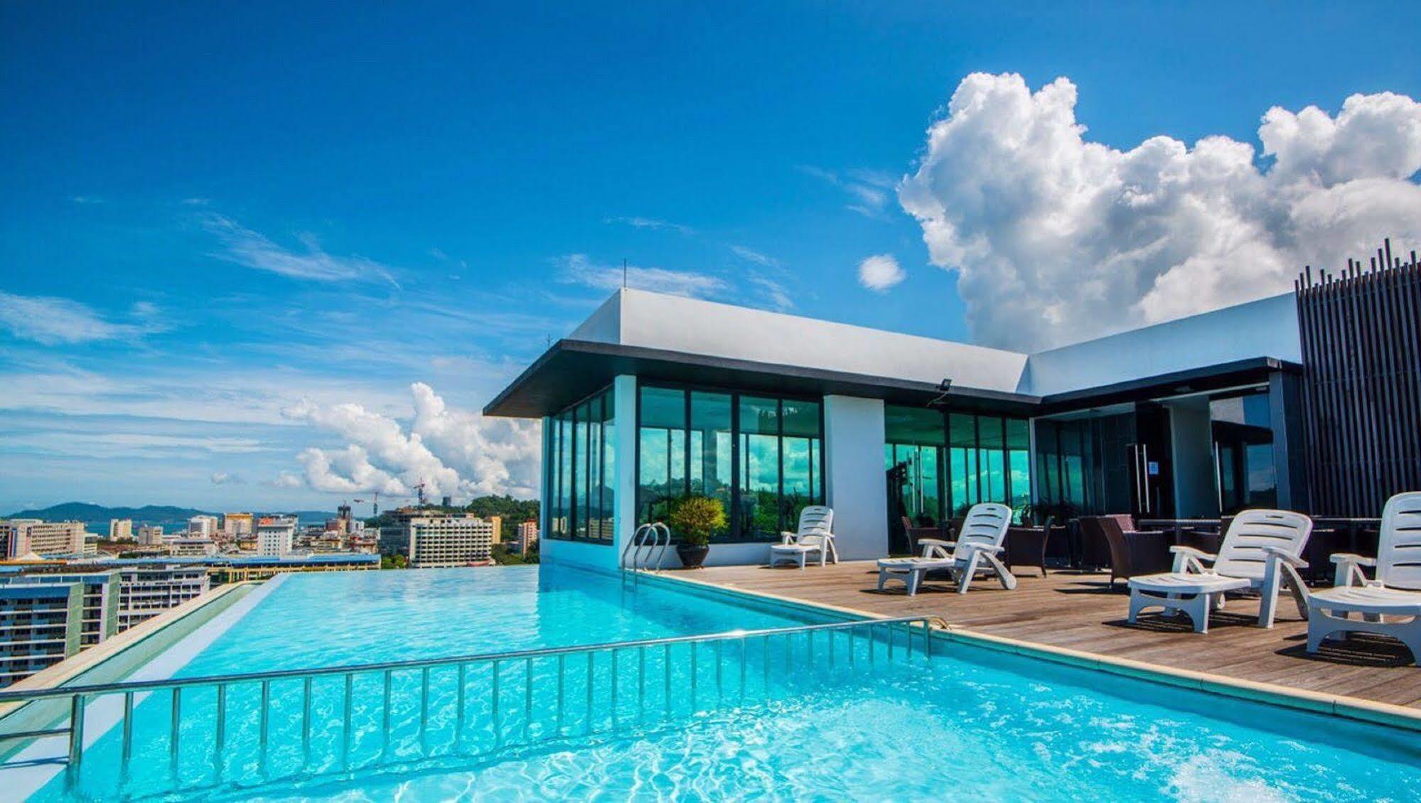 Sky Hotel Kota Kinabalu Eksteriør bilde